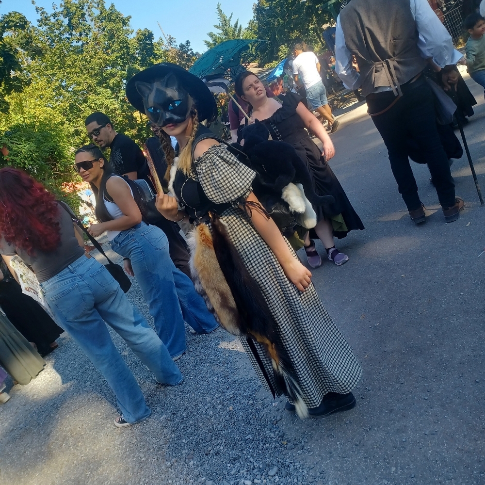 Meet your Posher, Coriander